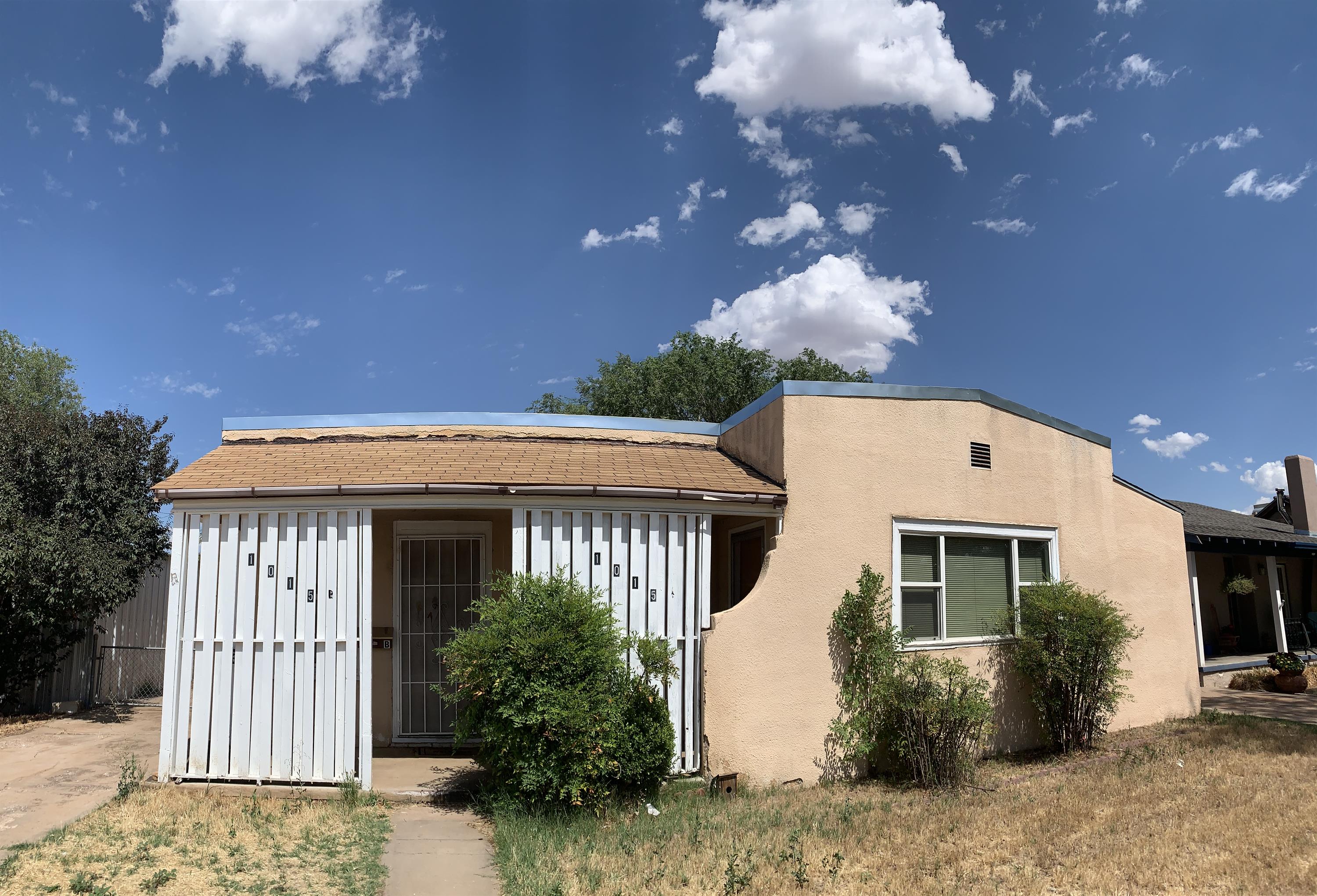 1015 Gidding Apt B