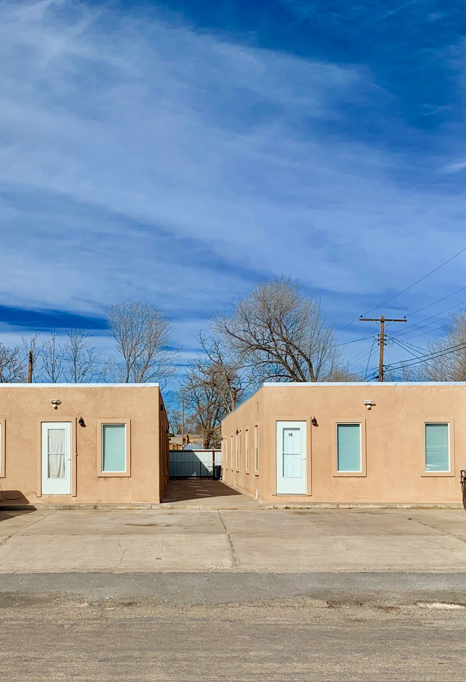406 E 5th St Apt 3W
